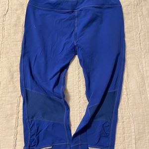 Athleta Capri Leggings - M